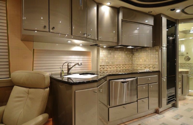 2006 Prevost Country Coach XLII For Sale