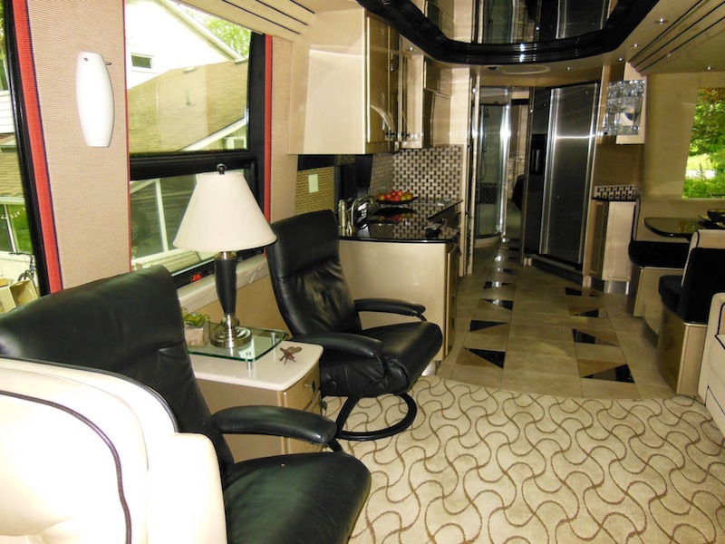 2006 Prevost Country Coach XLII For Sale