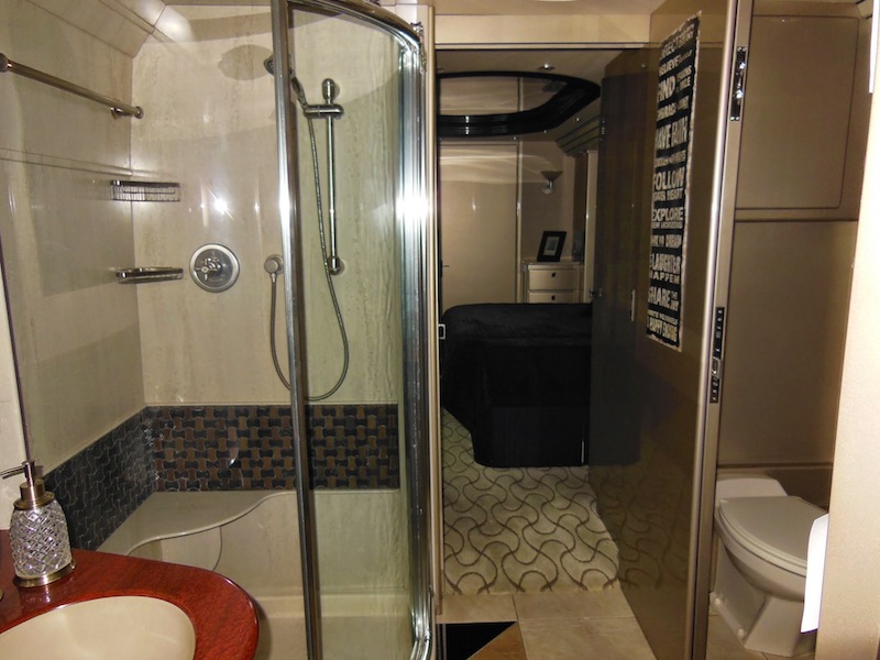 2006 Prevost Country Coach XLII For Sale