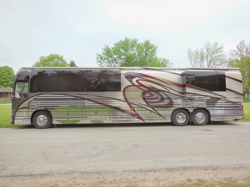 2006 Prevost Country Coach XLII For Sale