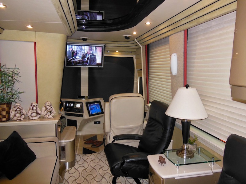 2006 Prevost Country Coach XLII For Sale