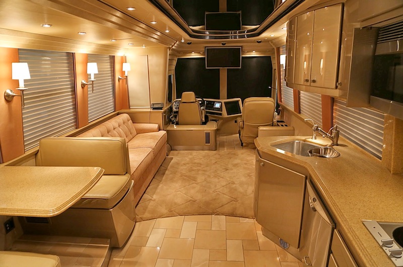 2006 Prevost Country Coach XLII For Sale
