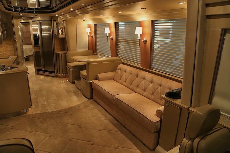 2006 Prevost Country Coach XLII For Sale