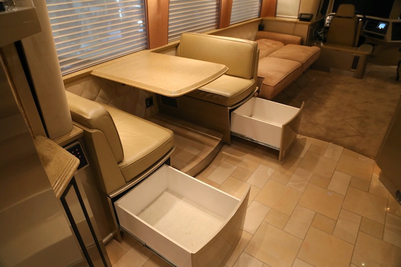 2006 Prevost Country Coach XLII For Sale