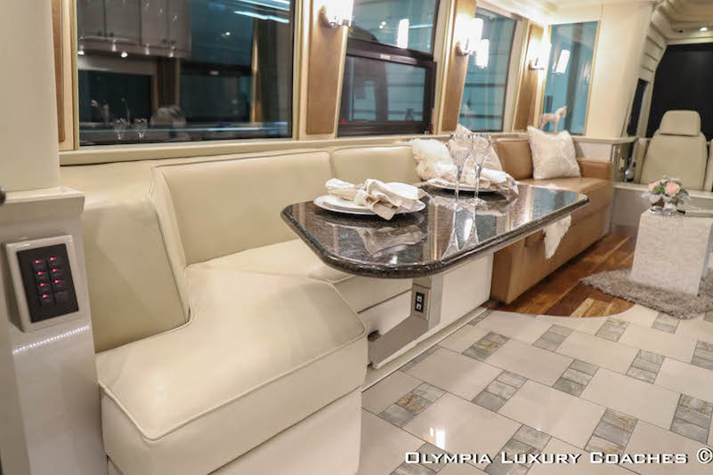 2006 Prevost Country Coach XLII For Sale