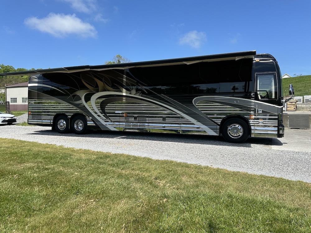2006 Prevost COuntry Coach XLII For Sale