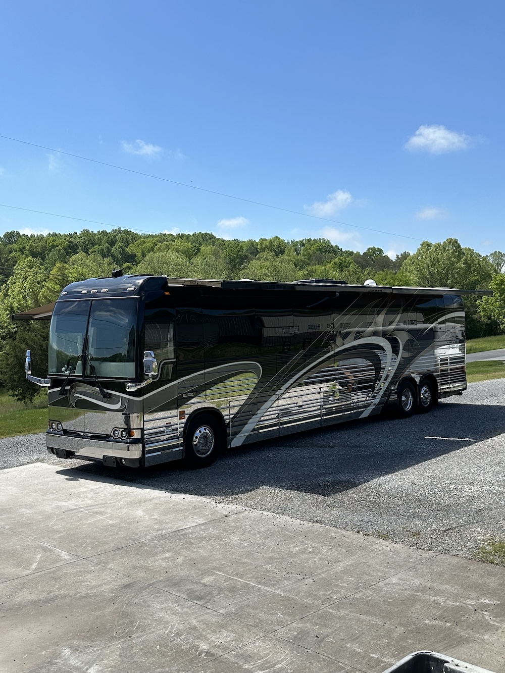 2006 Prevost COuntry Coach XLII For Sale