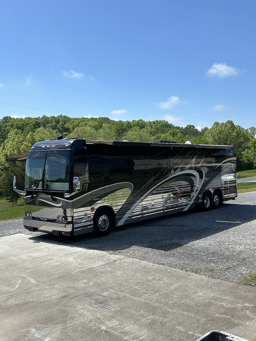 2006 Prevost COuntry Coach XLII For Sale