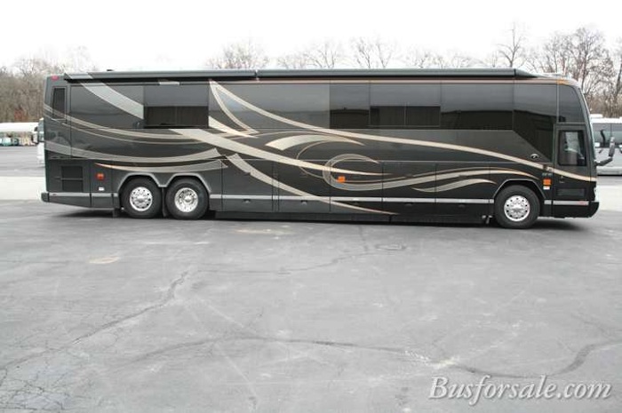 2006 Prevost Featherlite H3-45 For Sale