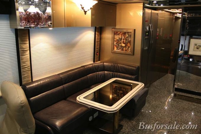 2006 Prevost Featherlite H3-45 For Sale