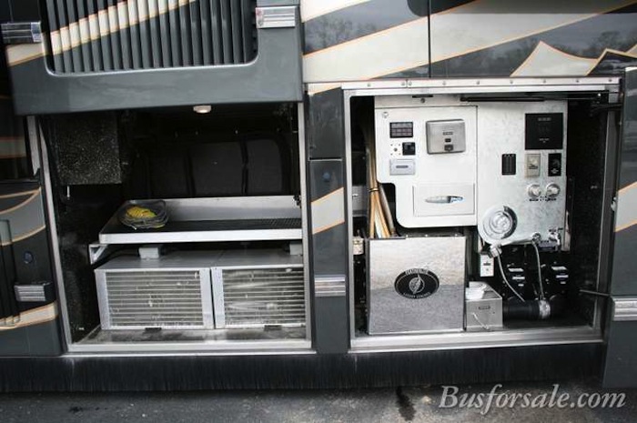 2006 Prevost Featherlite H3-45 For Sale
