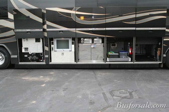 2006 Prevost Featherlite H3-45 For Sale