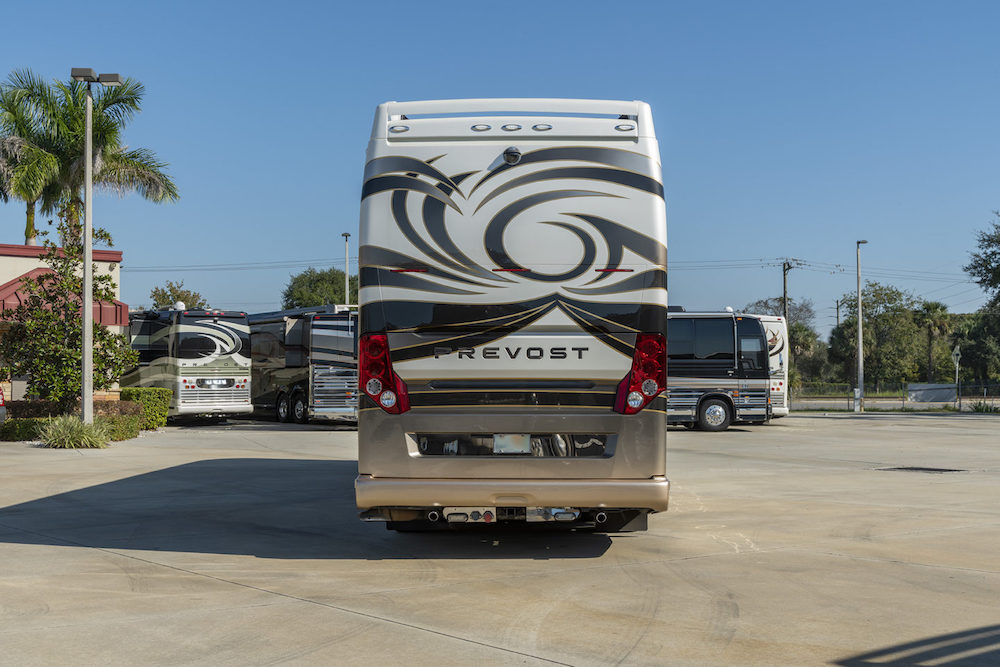 2006 Prevost Featherlite H3-45 For Sale