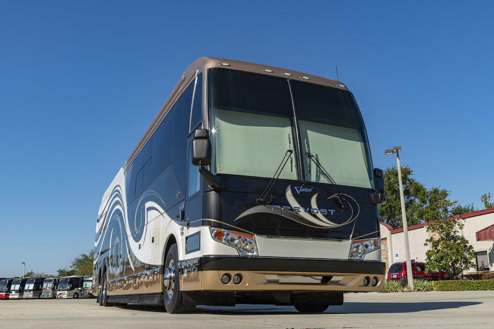 2006 Prevost Featherlite H3-45 For Sale