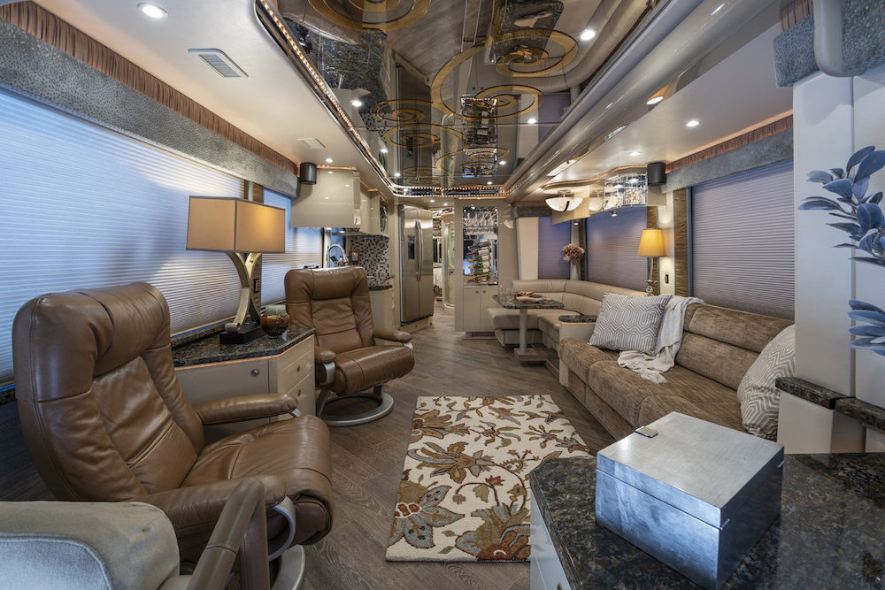 2006 Prevost Featherlite H3-45 For Sale