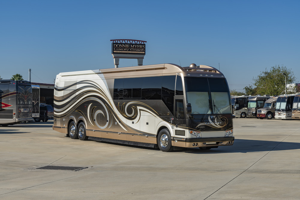 2006 Prevost Featherlite H3-45 For Sale