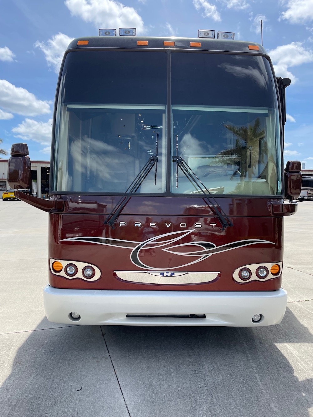 2006 Prevost Featherlite H3-45 For Sale