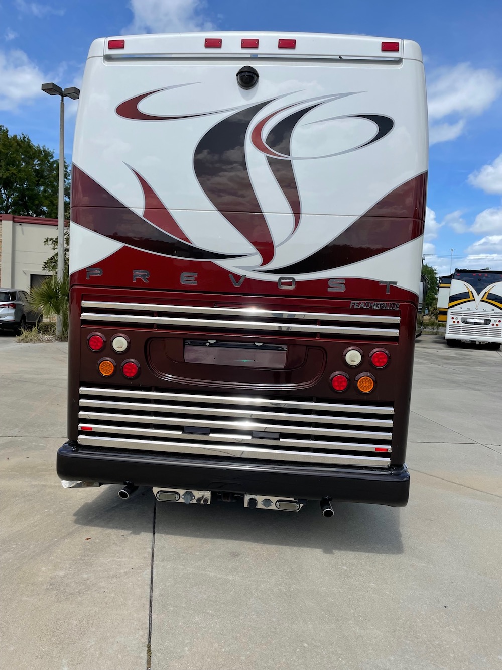 2006 Prevost Featherlite H3-45 For Sale