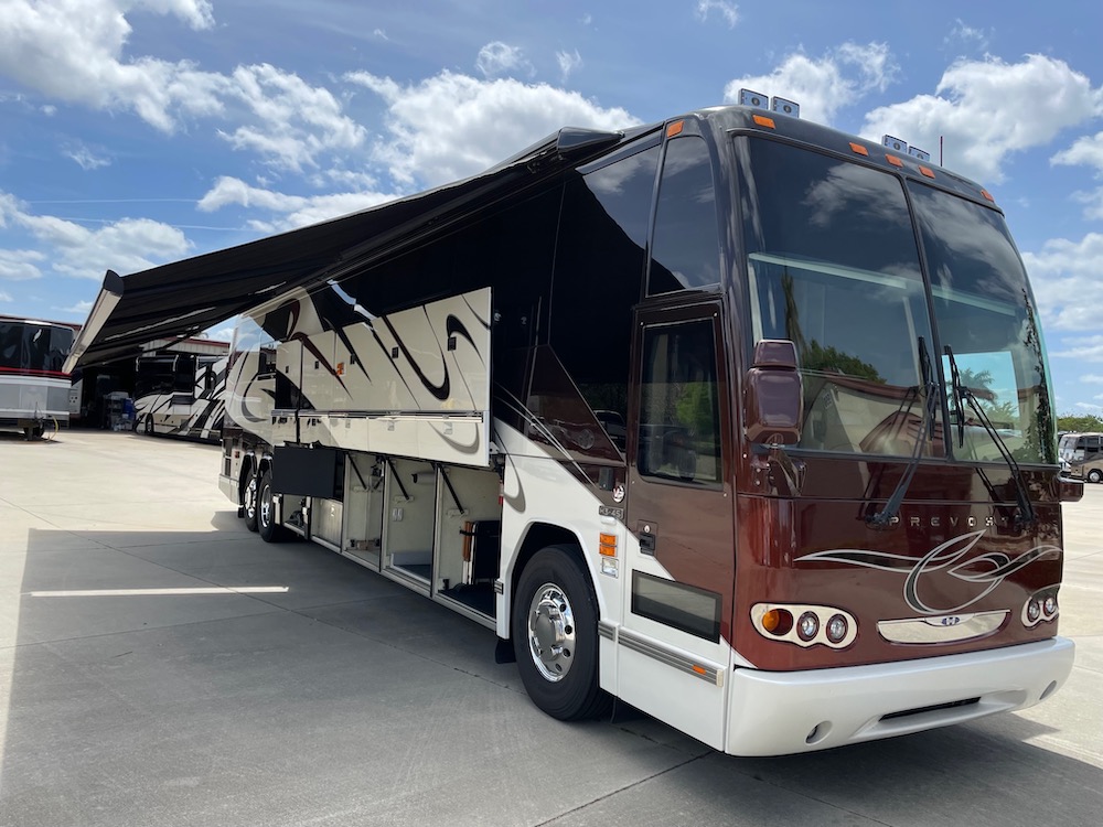 2006 Prevost Featherlite H3-45 For Sale