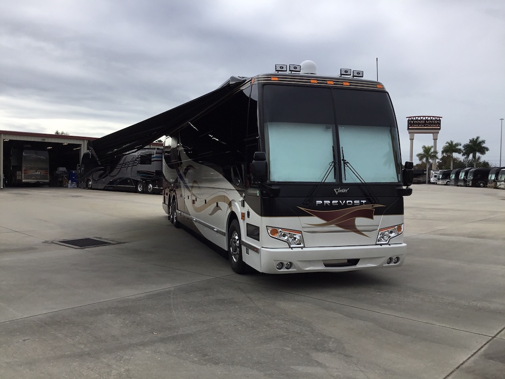 2006 Prevost Featherlite H3-45 For Sale