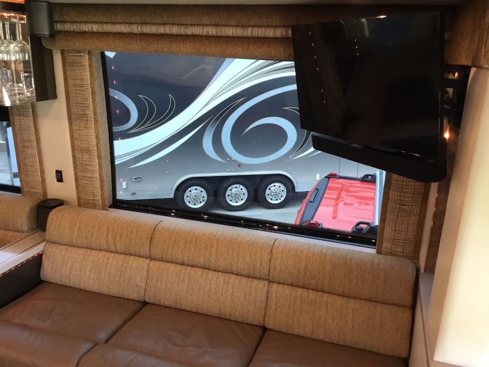 2006 Prevost Featherlite H3-45 For Sale