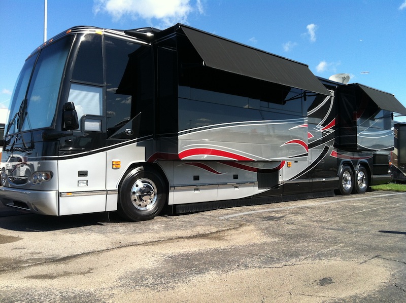 2006 Prevost Featherlite H3-45 For Sale