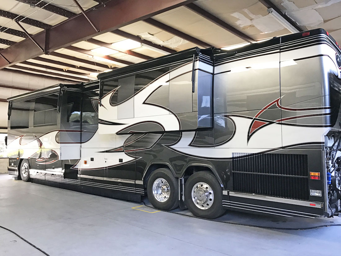 2006 Prevost Feathelite H3-45 For Sale