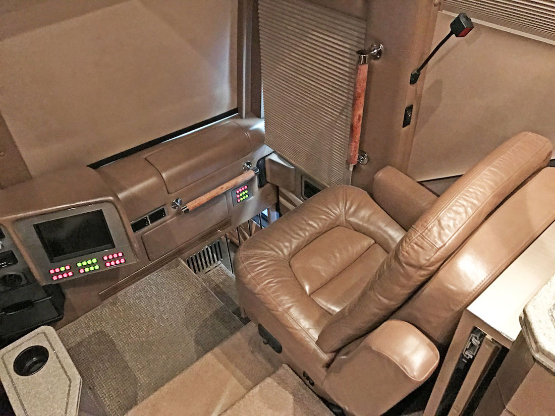 2006 Prevost Feathelite H3-45 For Sale