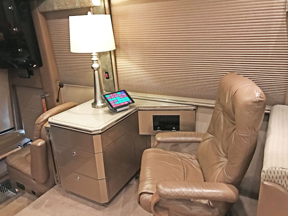 2006 Prevost Feathelite H3-45 For Sale