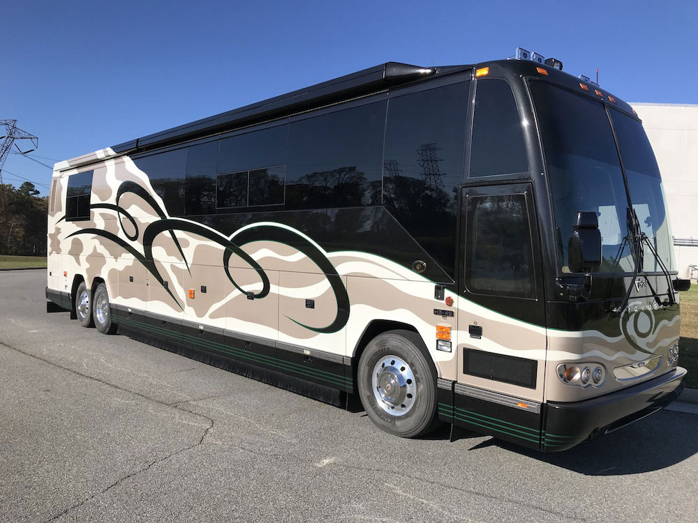 2006 Prevost Featherlite H3-45 For Sale