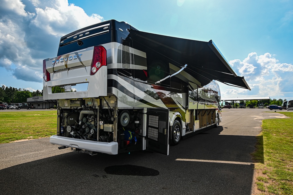 2006 Prevost Featherlite H3-45 For Sale