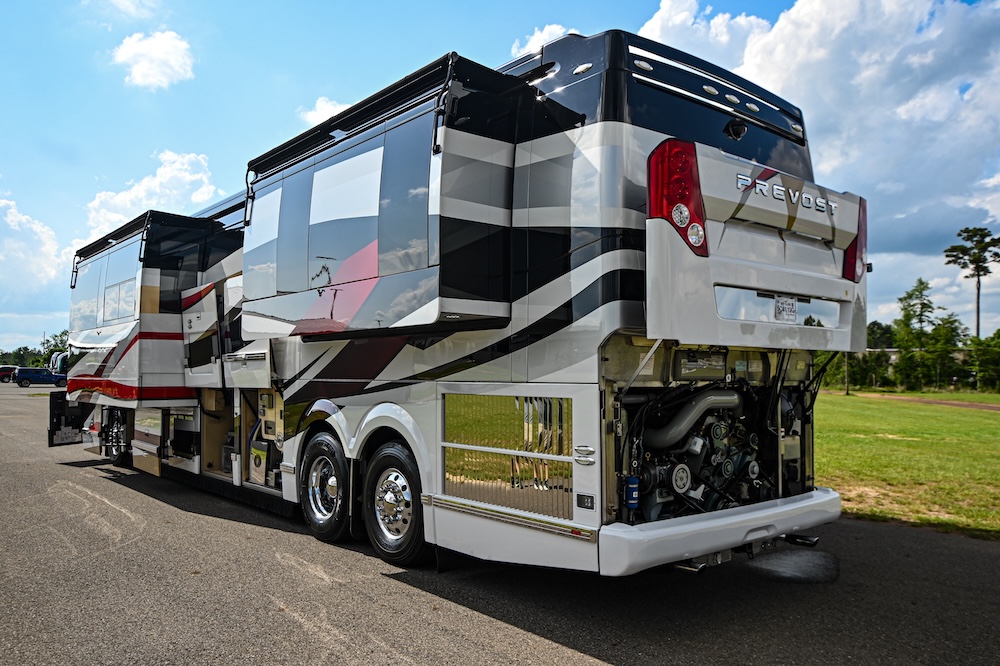 2006 Prevost Featherlite H3-45 For Sale