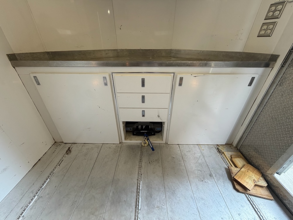 2006 Prevost Featherlite H3-45 For Sale