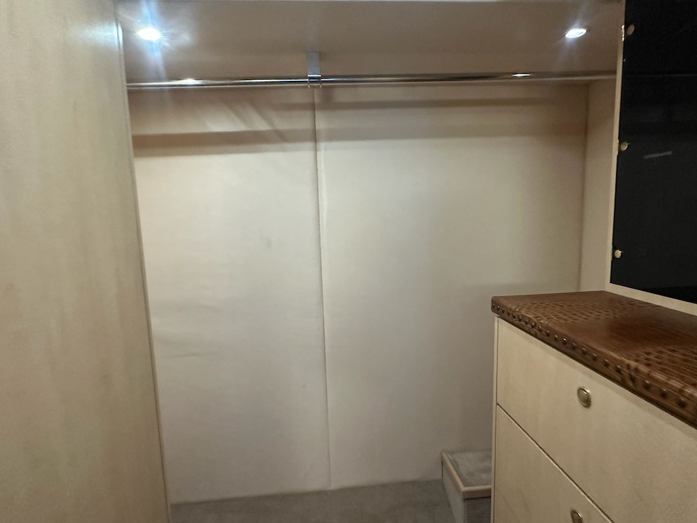 2006 Prevost Featherlite H3-45 For Sale