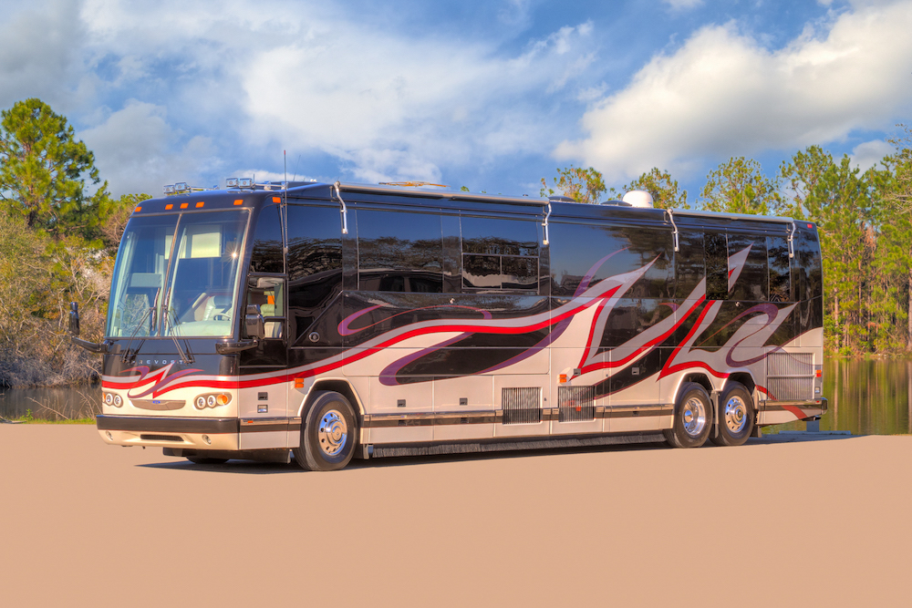 2006 Prevost Featherlite H3-45 For Sale