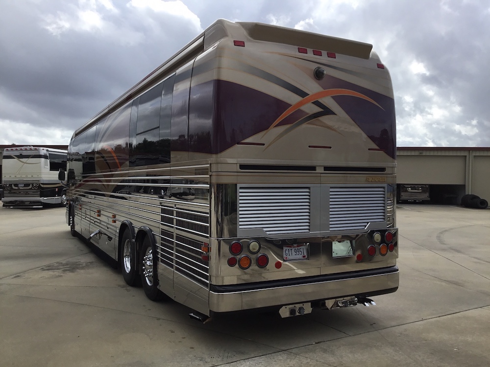 2006 Prevost Featherlite XLII For Sale