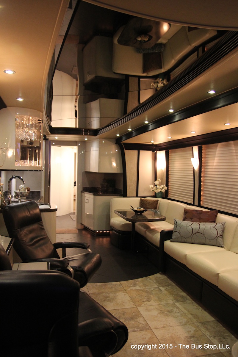 2006 Prevost Legendary XLII For Sale