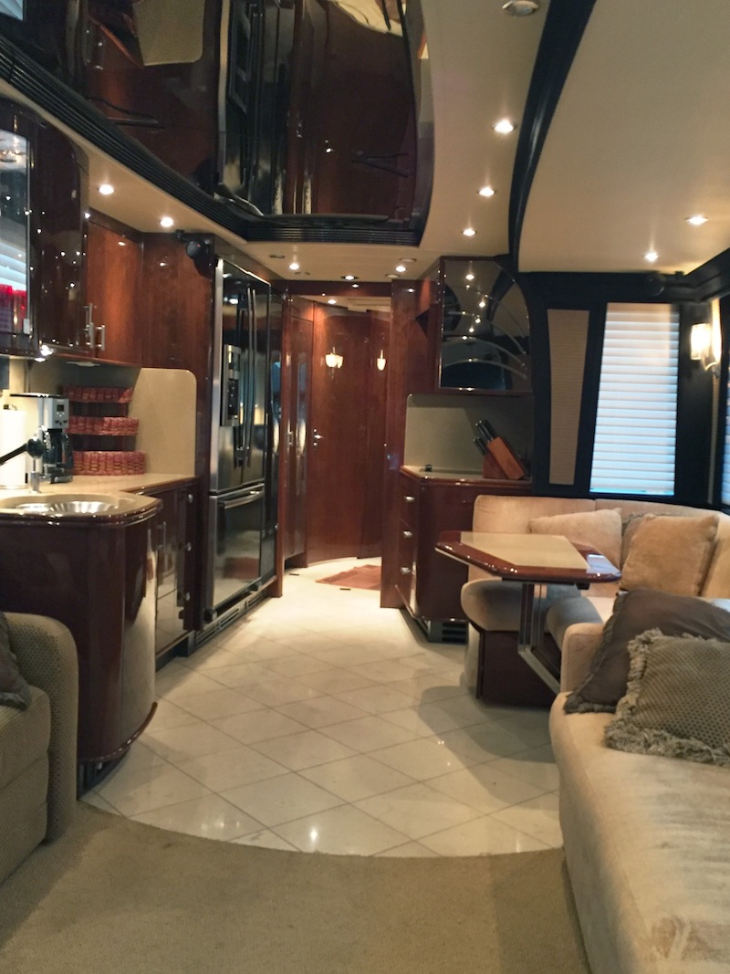 2006 Prevost Legendary XLII For Sale