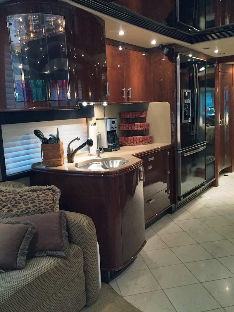 2006 Prevost Legendary XLII For Sale