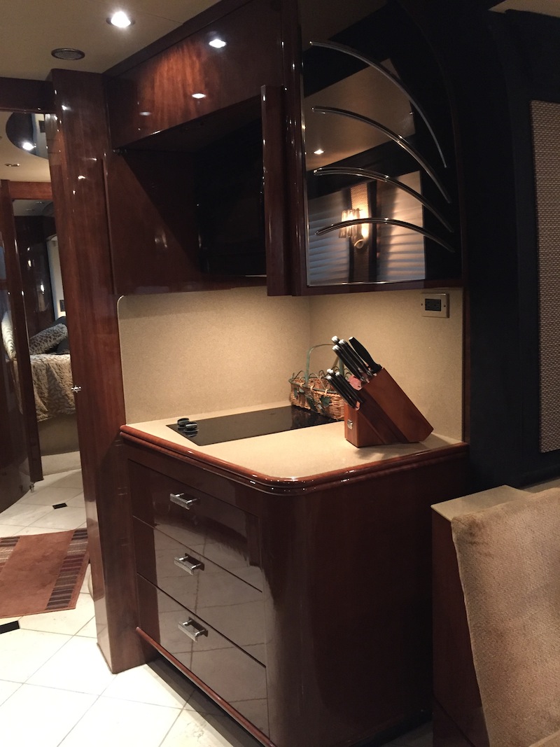 2006 Prevost Legendary XLII For Sale