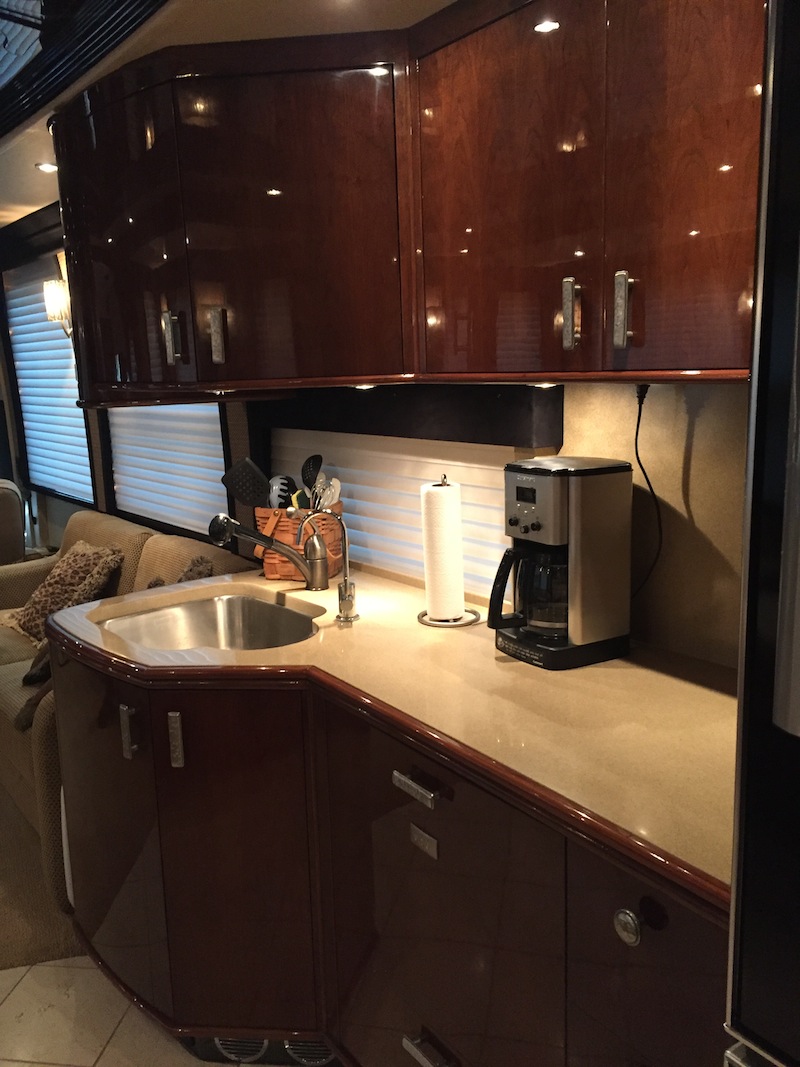 2006 Prevost Legendary XLII For Sale