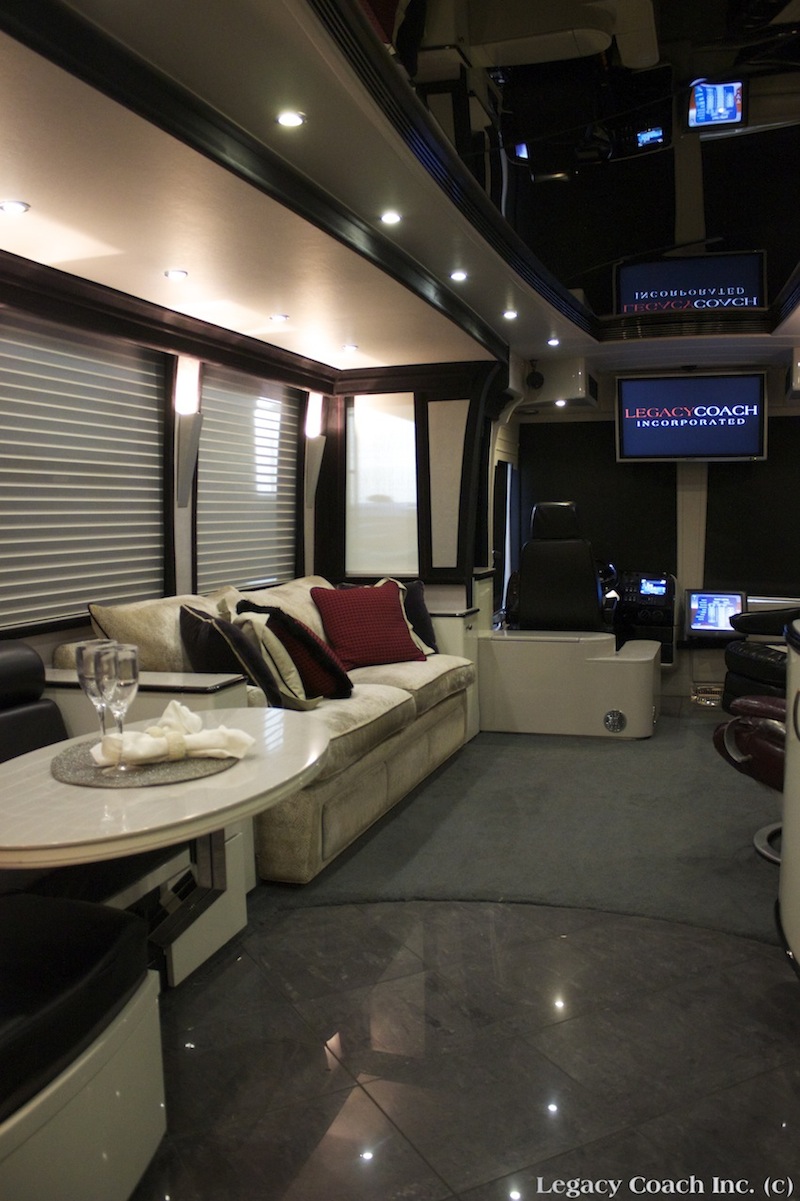 2006 Prevost Legendary XLII For Sale