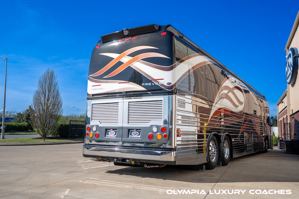 2006 Prevost Legendary XLII For Sale