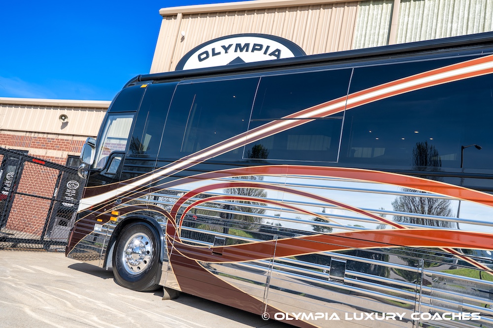 2006 Prevost Legendary XLII For Sale