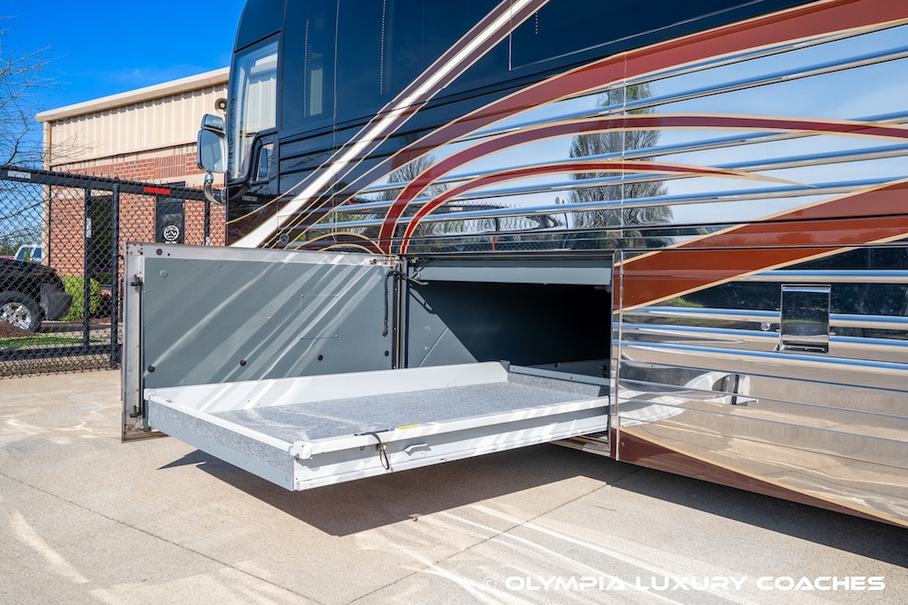 2006 Prevost Legendary XLII For Sale