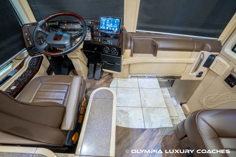 2006 Prevost Legendary XLII For Sale
