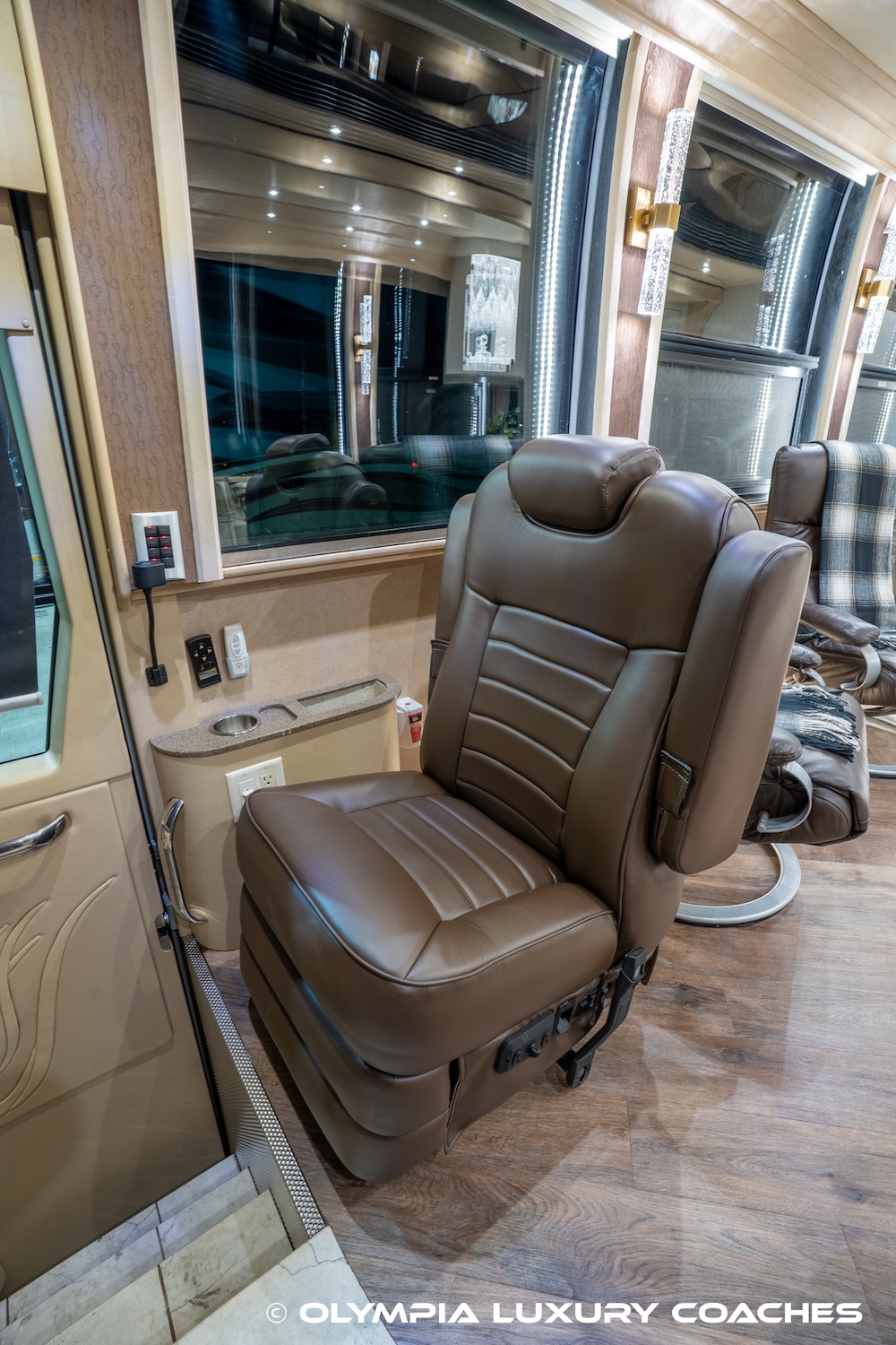 2006 Prevost Legendary XLII For Sale