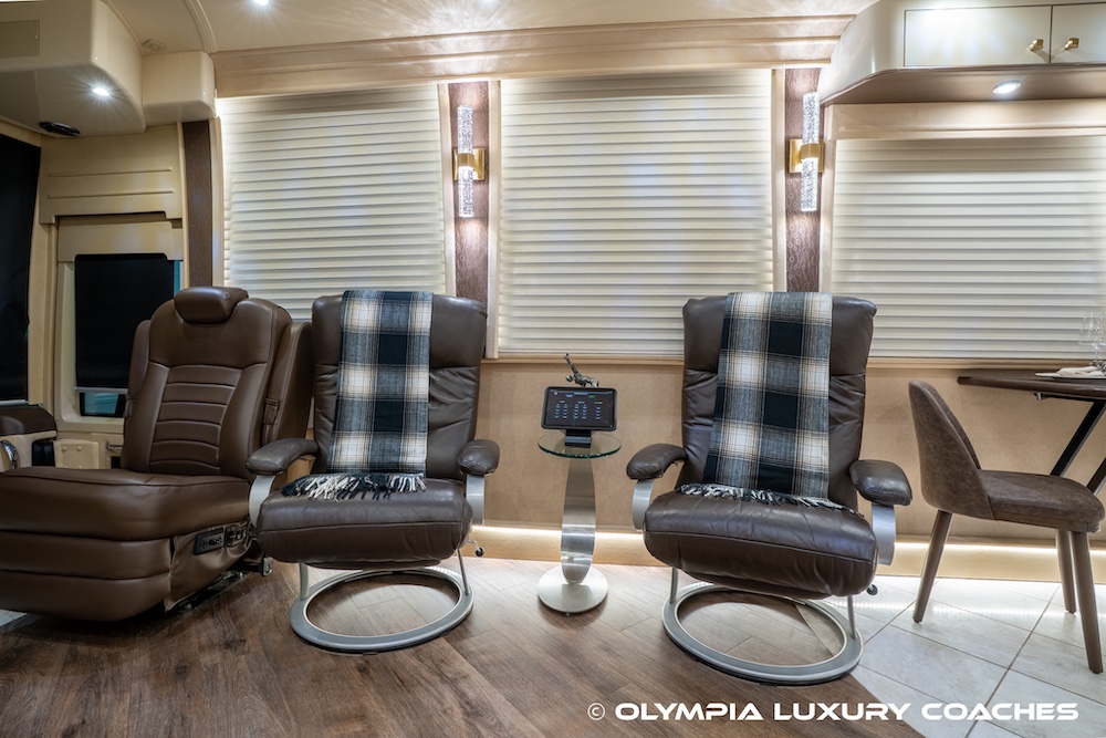 2006 Prevost Legendary XLII For Sale