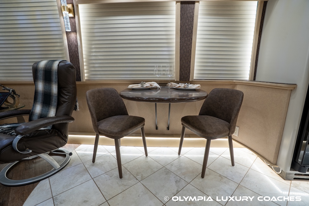 2006 Prevost Legendary XLII For Sale