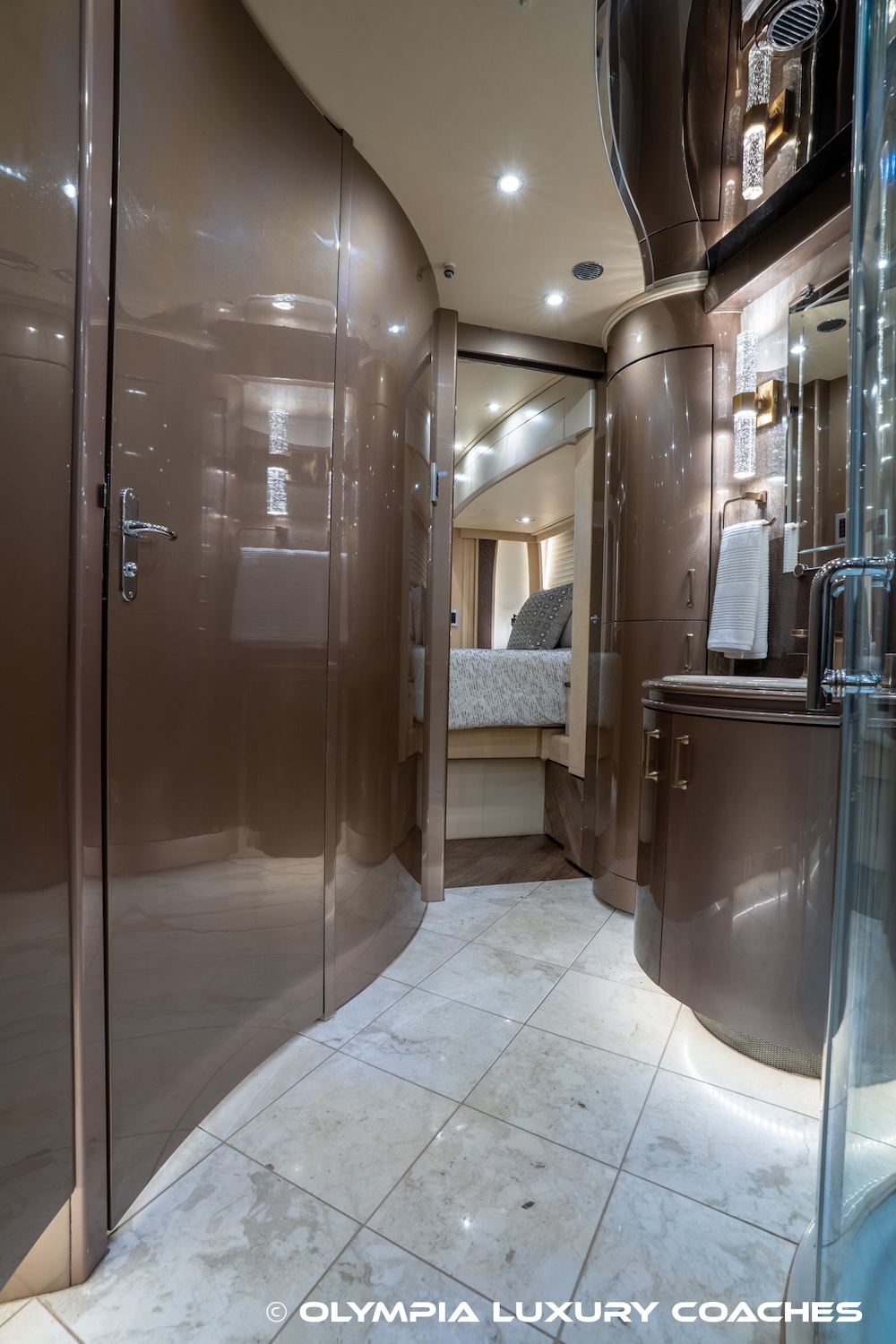 2006 Prevost Legendary XLII For Sale